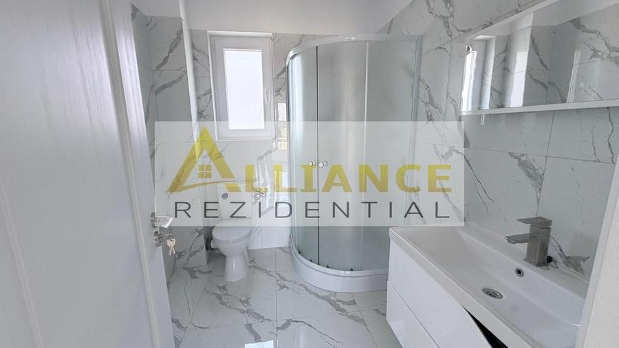 Casă individuală cu 5 camere cu Canalizare în Berceni
