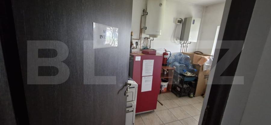 Casă individuală cu 8 camere cu Canalizare în Găești