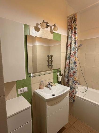 Apartament cu 2 camere semidecomandat în Dristor