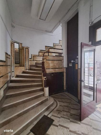 Apartament cu 5 camere decomandat în Moșilor