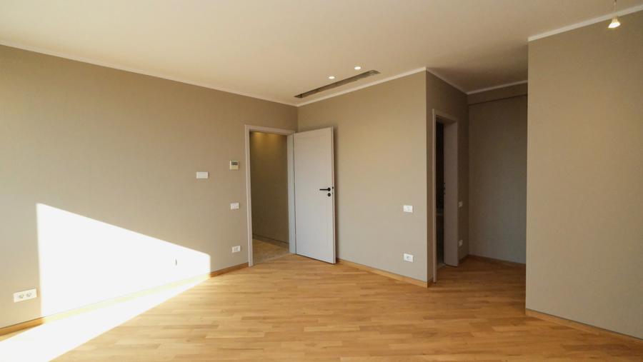 Apartament cu 4 camere în Dacia