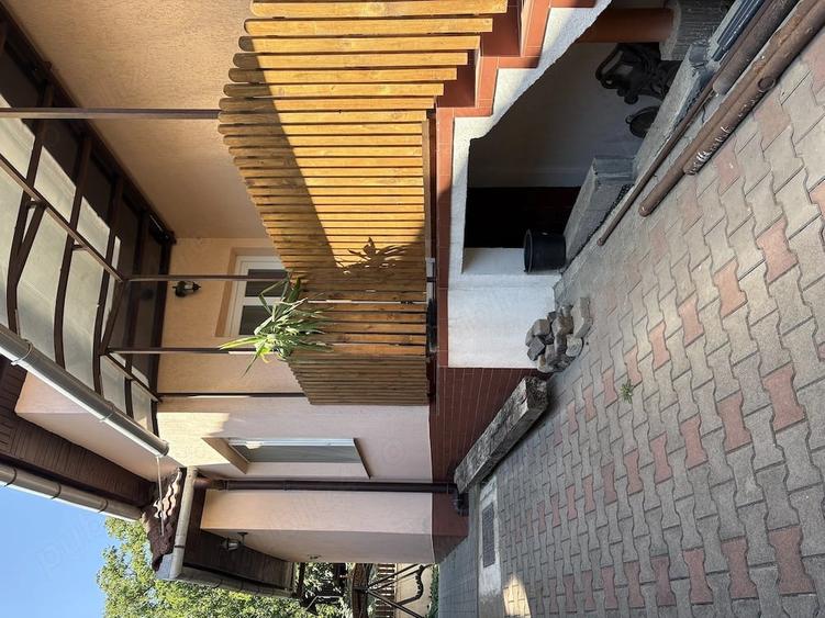 Casă cu Teren 1640 Mp în Central