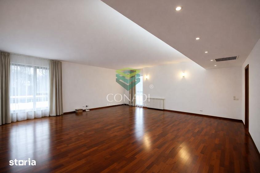 Apartament cu 4 camere în Șoseaua Nordului