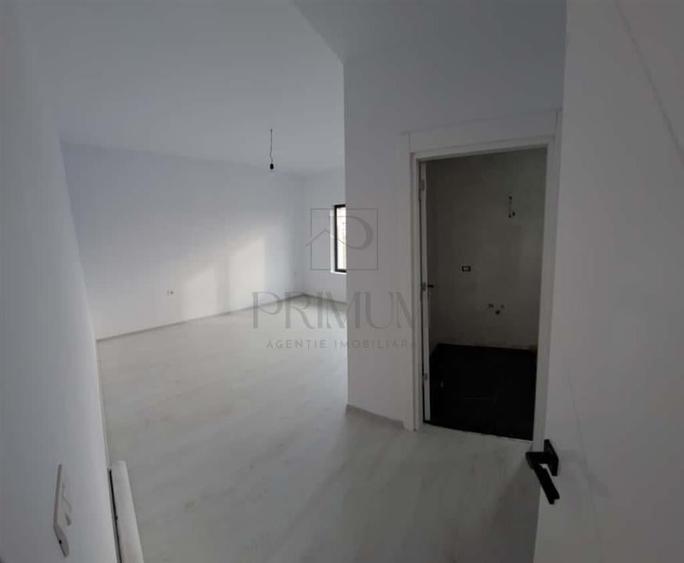 Duplex cu 5 camere cu Teren 287 Mp în Chișoda