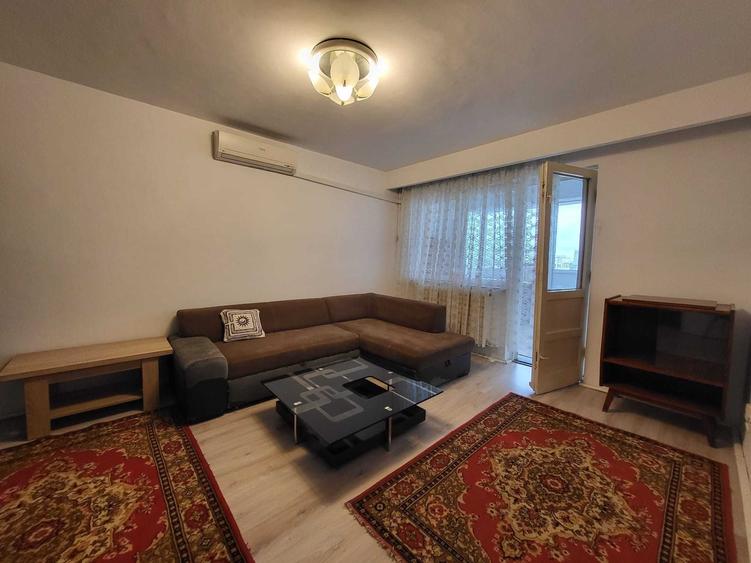 Apartament cu 2 camere decomandat în Basarab