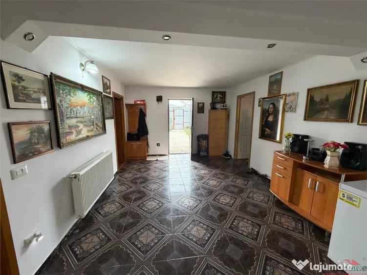 Casă cu 3 camere cu Teren 1021 Mp în Odobești
