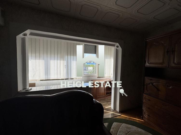 Apartament cu 3 camere decomandat, mobilat în Complex Studențesc