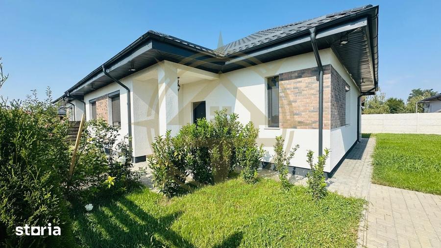 Casă cu 4 camere cu Teren 450 Mp în Tamași