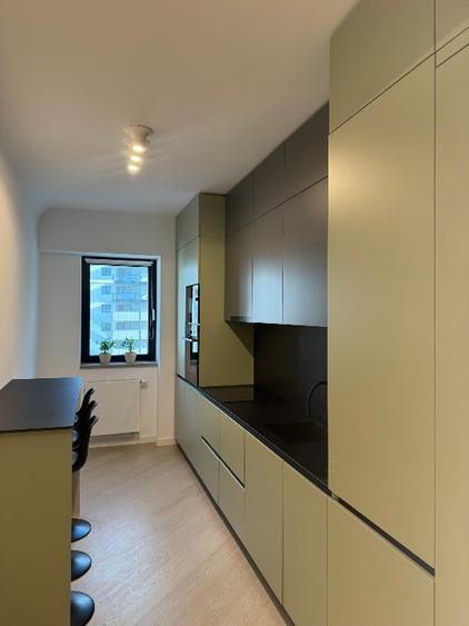 Apartament cu 2 camere decomandat, mobilat în Central