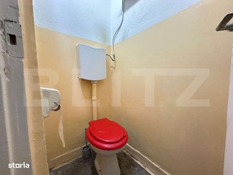 Spațiu comercial, de 87 mp, în Deve