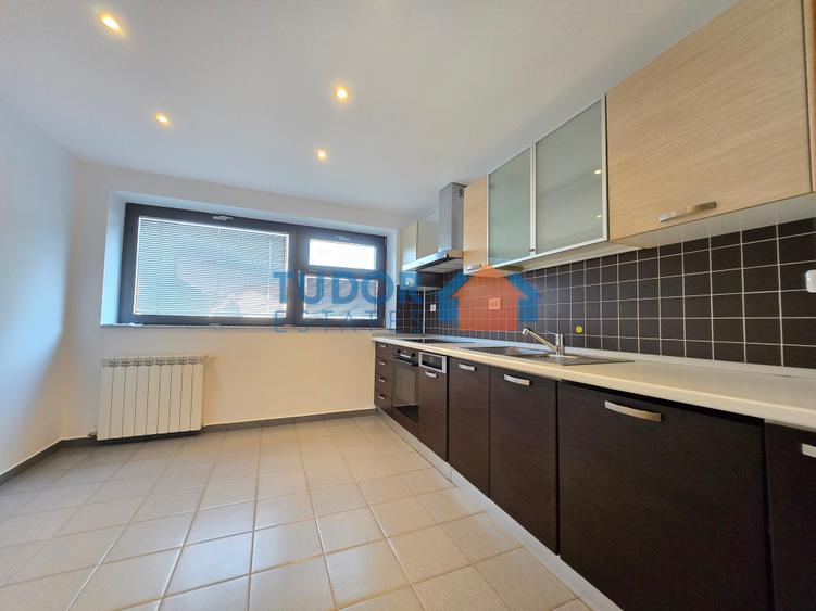 Apartament cu 4 camere decomandat, mobilat în Șoseaua Nordului