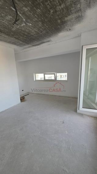 Apartament cu 3 camere decomandat în Parcul Carol