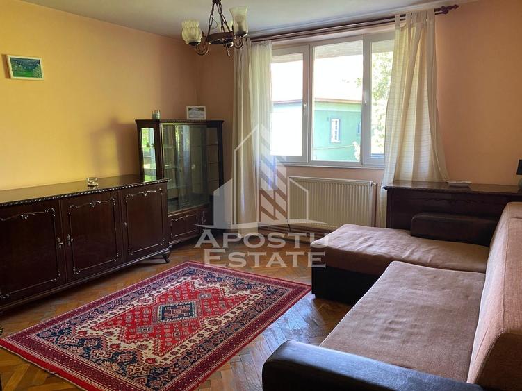 Apartament cu 2 camere decomandat în Central
