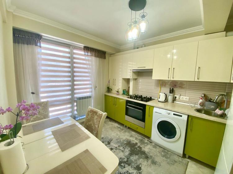 Apartament cu 2 camere decomandat în Calea București
