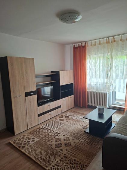 Apartament cu 2 camere semidecomandat în Dorobanților