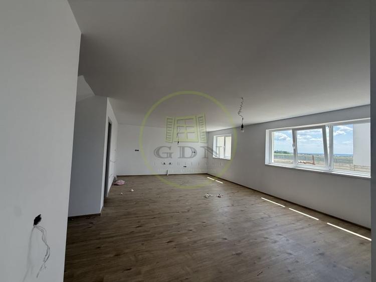 Casă individuală cu 5 camere cu Teren 613 Mp în Preajba