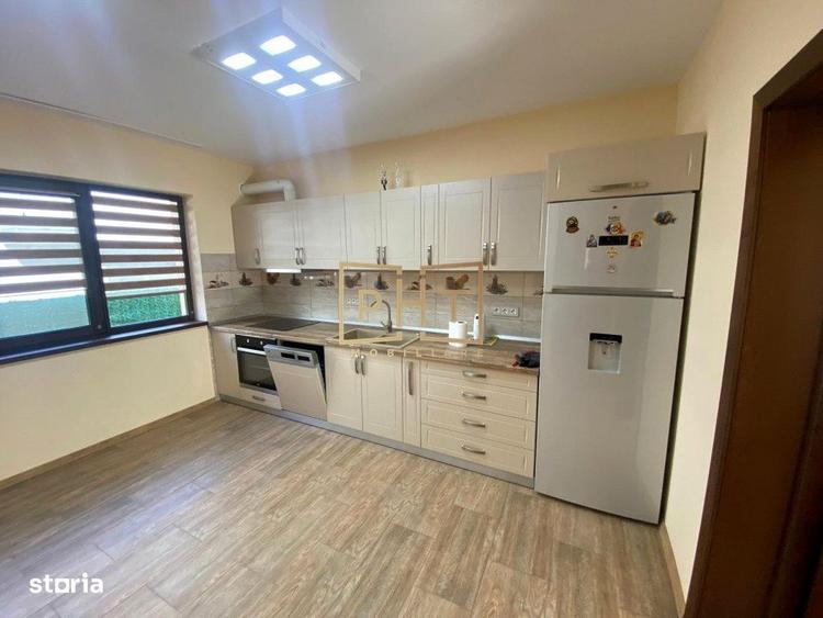 Casă cu 4 camere în Tăuți