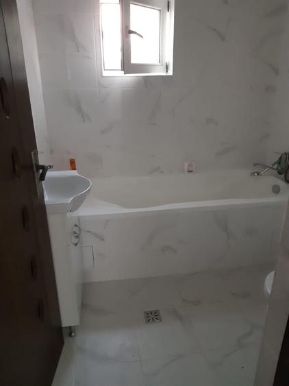 Casă cu 4 camere în Clucereasa