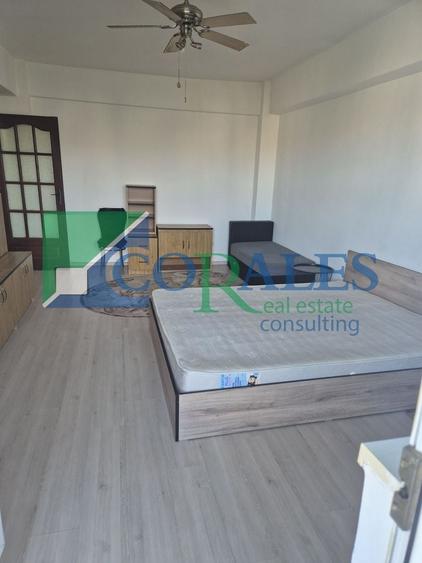 Garsonieră decomandată, mobilată în Soarelui