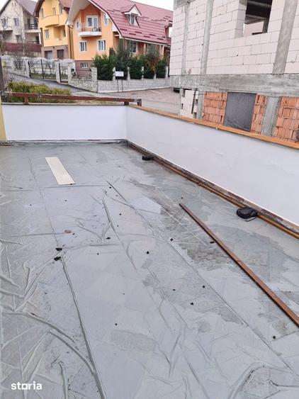 Casă cu 6 camere cu Teren 1000 Mp în Central