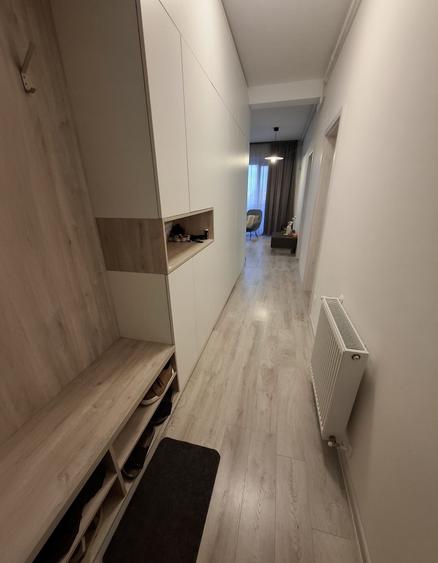 Apartament cu 2 camere semidecomandat în Dumbrăvița