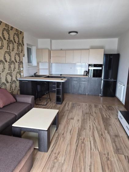 Apartament cu 2 camere semidecomandat în Exterior Vest