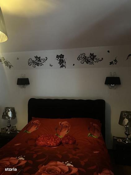 Casă cu 4 camere decomandat în Cornu