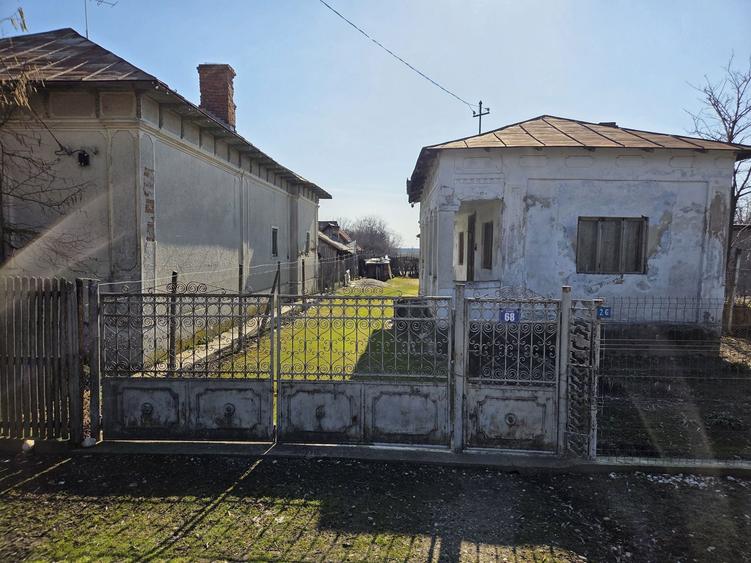 Casă cu 2 camere în Moara Mocanului