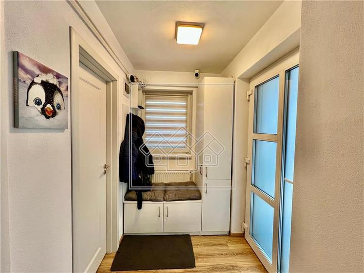 Duplex cu 3 camere cu Canalizare în Șelimbăr