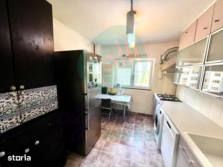 Apartament cu 4 camere în Rahova
