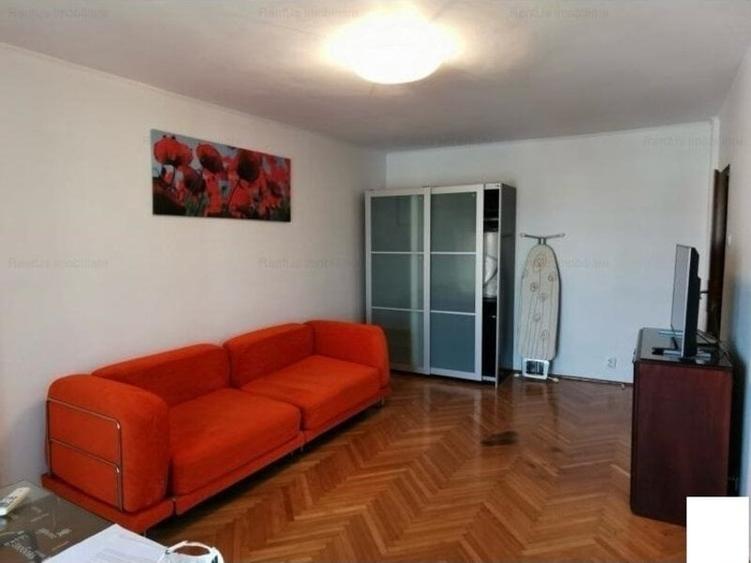 Garsonieră decomandată în Știrbei Vodă