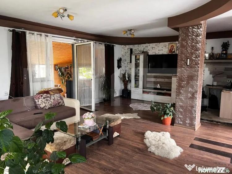 Casă cu 4 camere cu Teren 500 Mp în Central