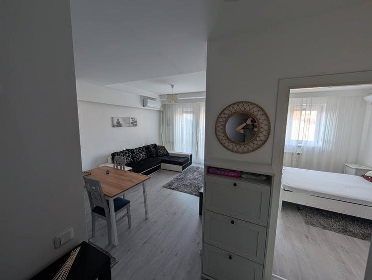 Apartament cu 2 camere decomandat în Iancului
