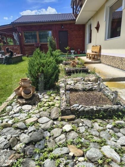 Casă cu 4 camere cu Teren 1200 Mp în Viștișoara