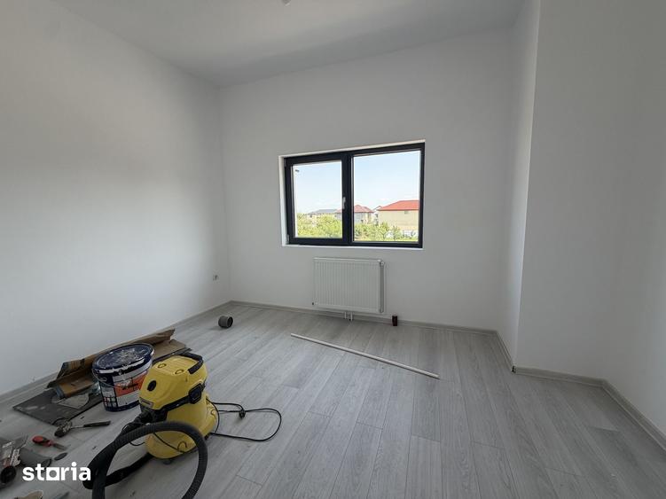 Casă cu 5 camere cu Teren 140 Mp în Central