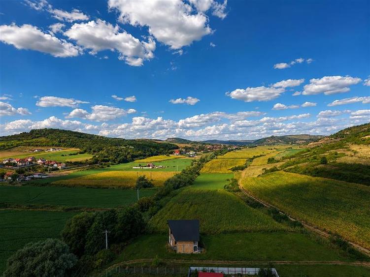 Teren agricol extravilan de 500 mp, în Sântana de Mureș