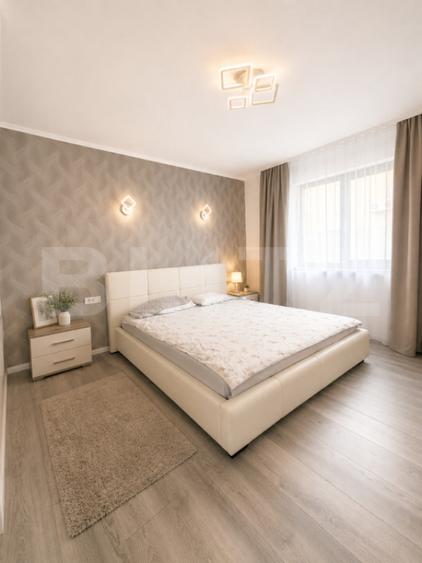 Casă cu 5 camere cu Teren 1038 Mp în Săcălaz