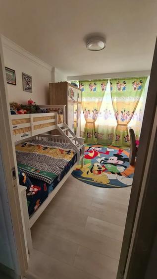 Apartament cu 3 camere semidecomandat în Ultracentral