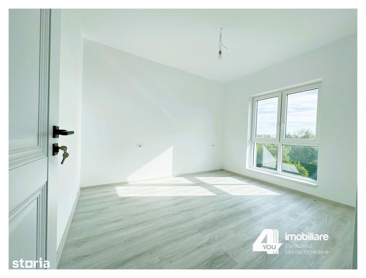Apartament cu 3 camere decomandat în Grădiște