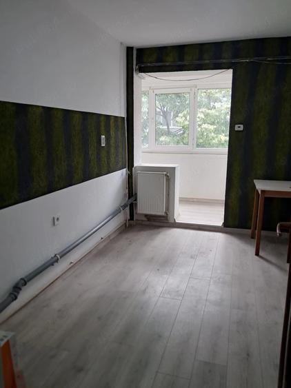 Apartament cu 2 camere semidecomandat în Obor