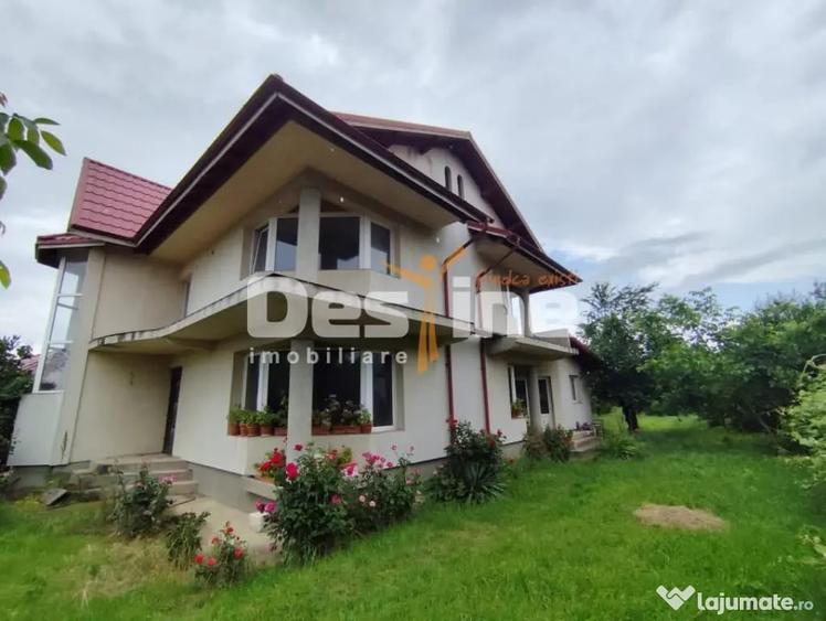 Casă cu 5 camere cu Teren 1508 Mp în Țânțăreni