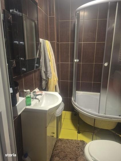 Casă cu 4 camere în Fundeni
