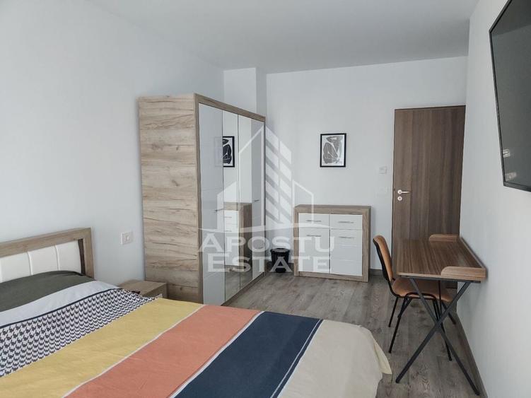 Apartament cu 3 camere decomandat, mobilat în Central