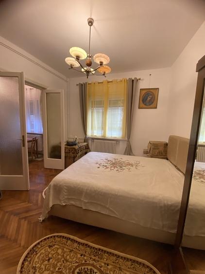 Apartament cu 3 camere semidecomandat, mobilat în Gara de Nord