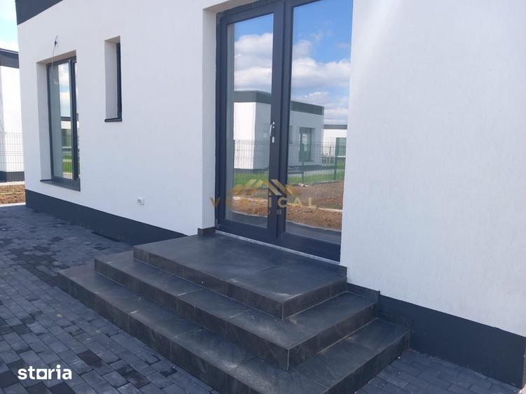Casă cu 3 camere cu Teren 335 Mp în Vidra