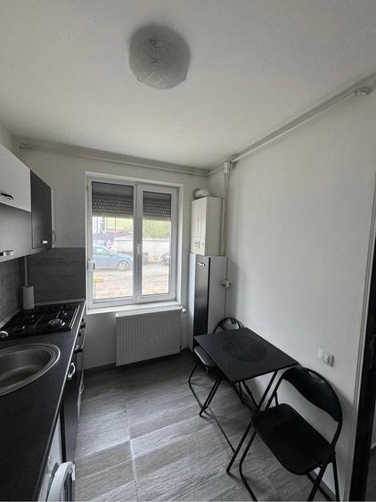 Garsonieră decomandată în Central