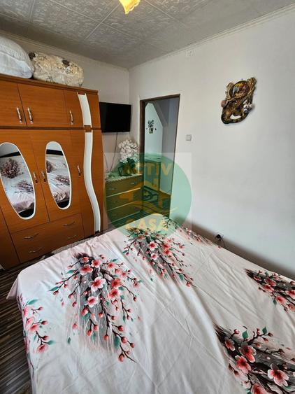Apartament cu 3 camere decomandat în Est