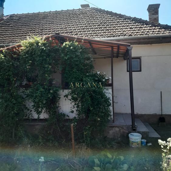 Casă individuală cu 2 camere cu Teren 10126 Mp în Jibou