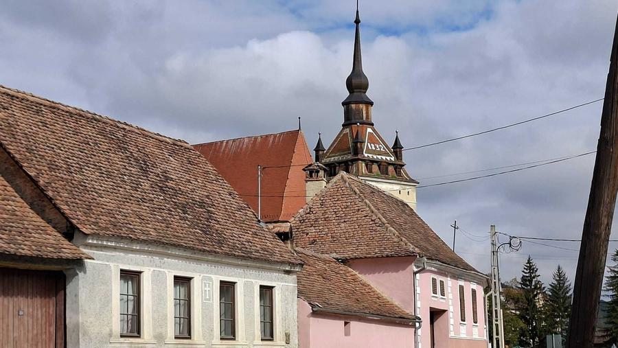 Casă cu 3 camere în Saschiz