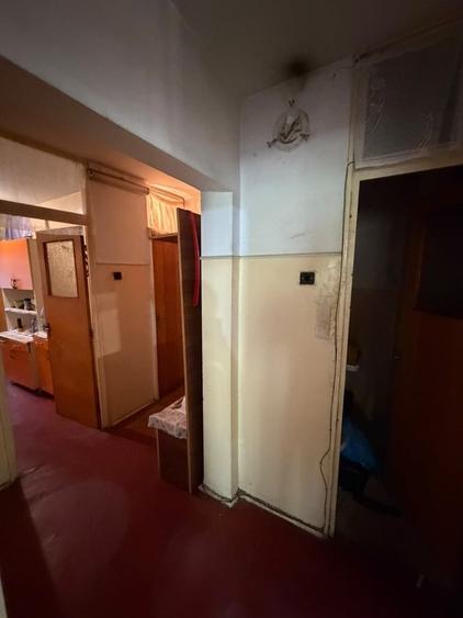 Apartament cu 3 camere decomandat în Tineretului